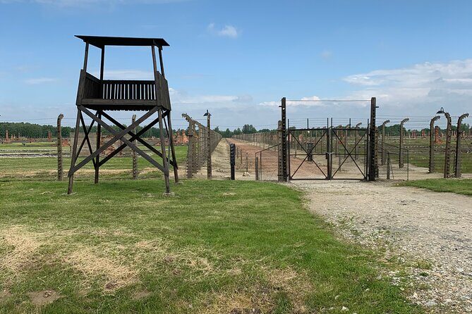 1 Day Trip Auschwitz-Birkenau Memorial and Museum Guided Tour from Krakow - What’s included on the day (and what you’ll need to cover)