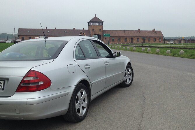 Auschwitz and Birkenau Round-Trip VIP Transport from Krakow - From Krakow to Auschwitz and Birkenau: the big picture