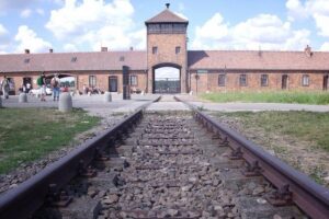 Auschwitz & Birkenau Best Value Guided Tour -Skip The LineTickets - Skip-the-Line Tickets and English Guide Time