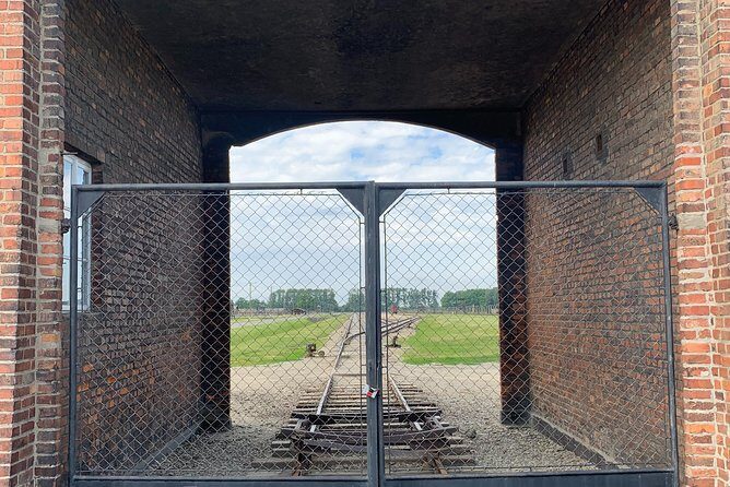 Auschwitz-Birkenau guided tour from Krakow - private car - Auschwitz I and II With an English-Speaking Guide