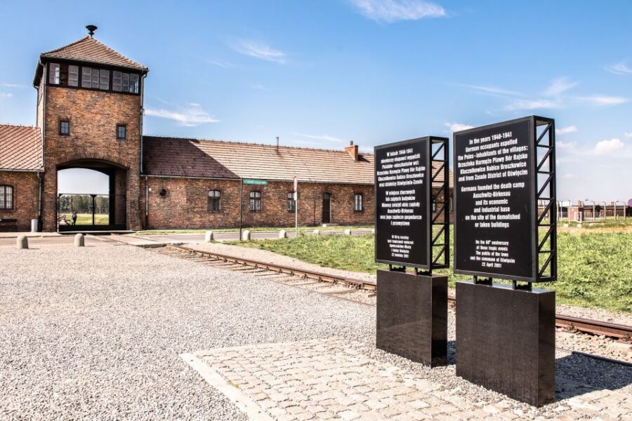 Auschwitz Ticket and Full-Day Tour from Krakow - Birkenau (Auschwitz II): designed for extermination, mostly outdoors