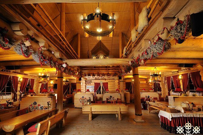 Cottage Style Evening with Folk Show and Traditional Feast from Krakow - Getting There: When Pickup Happens and What the Bus Ride Feels Like