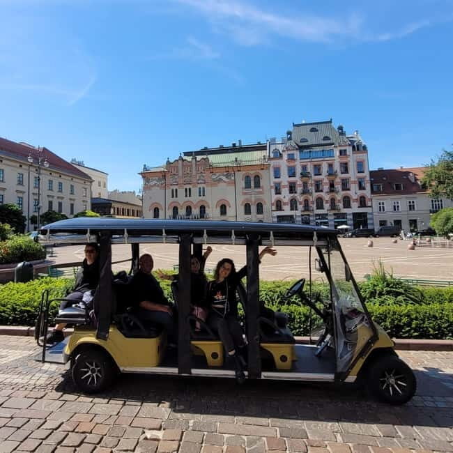 Cracow sightseeing tour by electric golf cart - Entering Medieval Krakow From the Seat of a Golf Cart