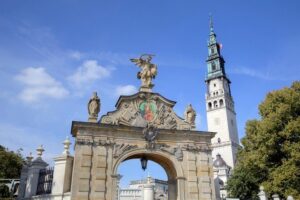 Czestochowa the Black Madonna Day Tour from Krakow - Lunch break in Częstochowa: plan to choose your own comfort