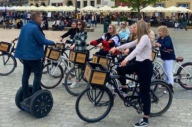 Discover the Jewish Quarter with a Bike Tour - Singer Bar: A Name With Meaning