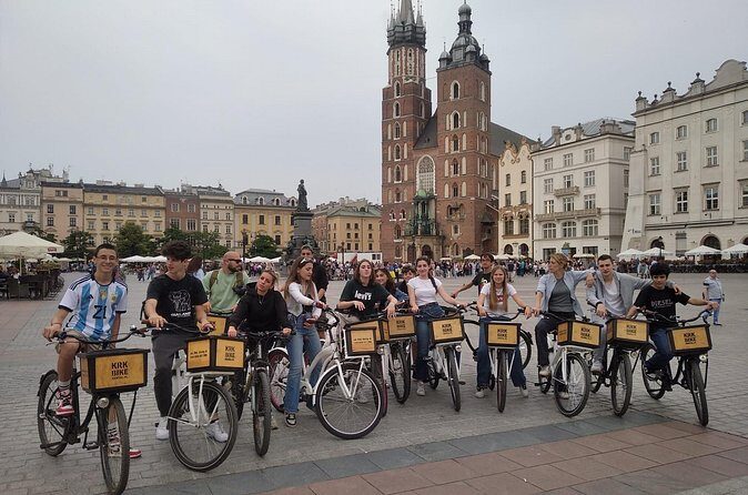 Discover the Jewish Quarter with a Bike Tour - Remuh Synagogue (Synagoga Remuh) and the Optional Cemetery Visit