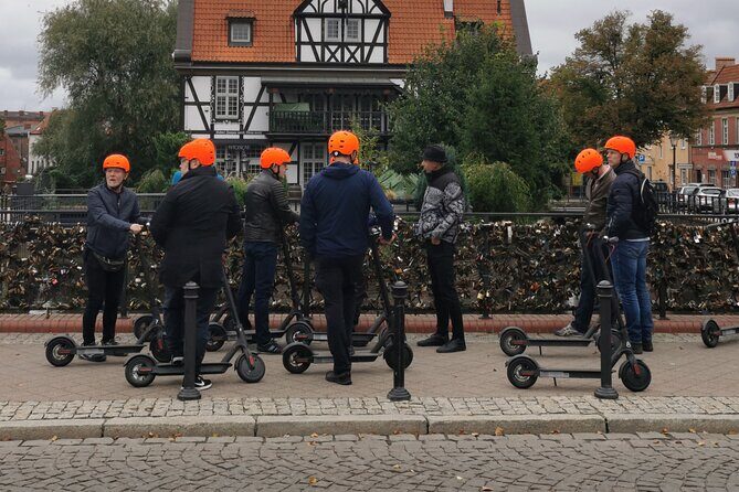 Electric Scooter Tour: Full Tour (Old Town + Jewish Quarter) - Rynek Glowny to the Barbican: Old Town on electric wheels