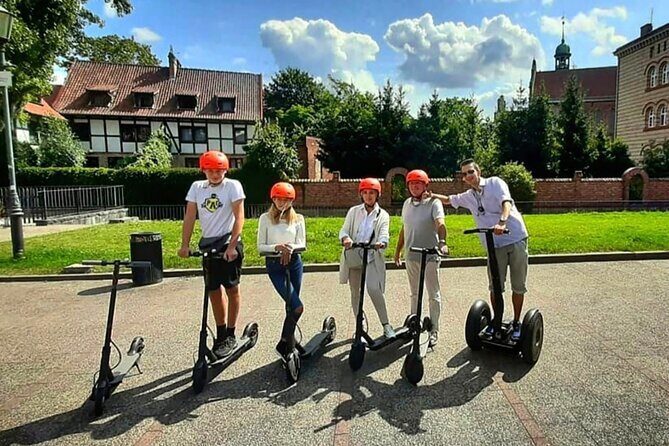 Electric Scooter Tour: Old Town Tour - 2-Hours of Magic! - Who this scooter tour is best for