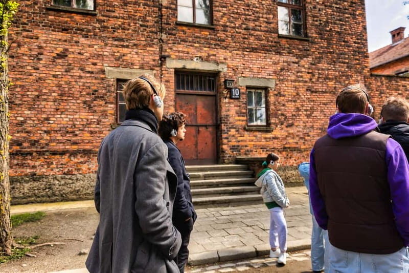 From Krakow: Auschwitz-Birkenau Guided Tour & Transport - The day schedule: what each segment feels like
