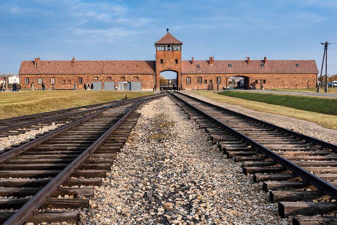 From Krakow: Auschwitz-Birkenau Memorial and Museum Guided Tour - Why This Auschwitz–Birkenau Tour Works in 7 Hours
