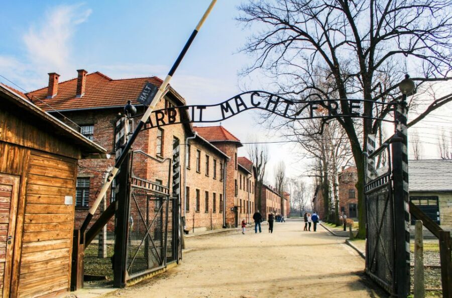From Krakow: Auschwitz-Birkenau Tour with Transportation - What to bring, what to wear, and small rules that can ruin your day