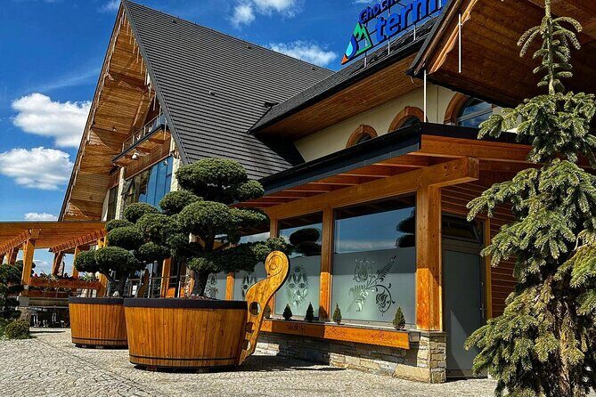 From Krakow: Chocholow Thermal Hot Springs (hotel pick up) - Outdoor pools and Tatras views: why the mountains make this worth it