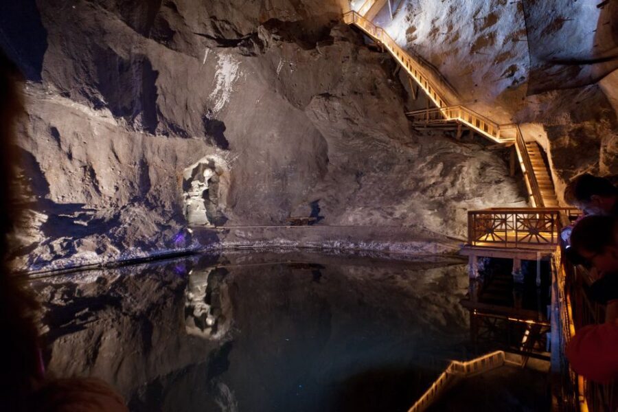 From Krakow: Private Wieliczka Salt Mine Tour - Lift up and the final stop: souvenirs and a quick bite