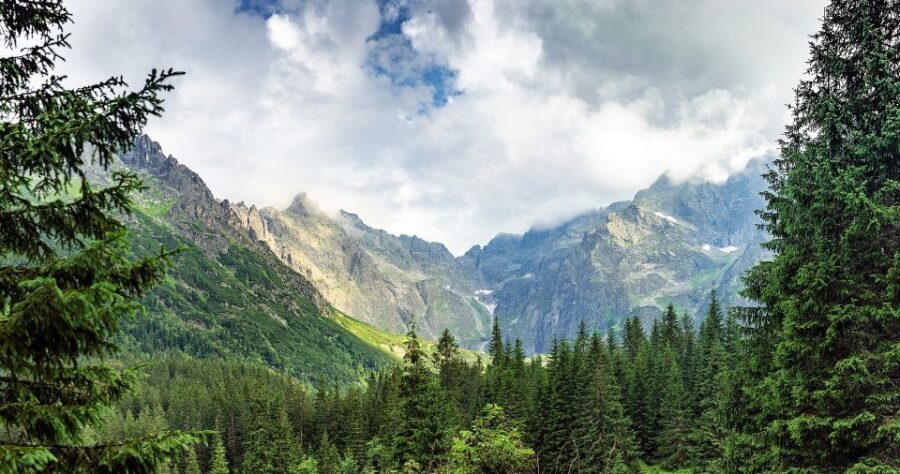 From Krakow: Tatra Mountains and Morskie Oko Hike - Comfort tips that actually matter at elevation