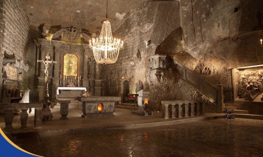 From Krakow: Wieliczka Salt Mine Guided Tour - Getting from Krakow: the minibus ride that sets the tone
