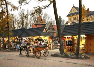 From Krakow: Zakopane & Tatra Mountains Tour with Cable Car - Bacówka tastings: oscypek and local spirits, done the honest way