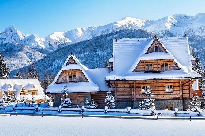 From Krakow: Zakopane Tour, Hot Springs, Cable Car, Local Tasting - Chocholow wooden village: a quick stop that’s all about photos