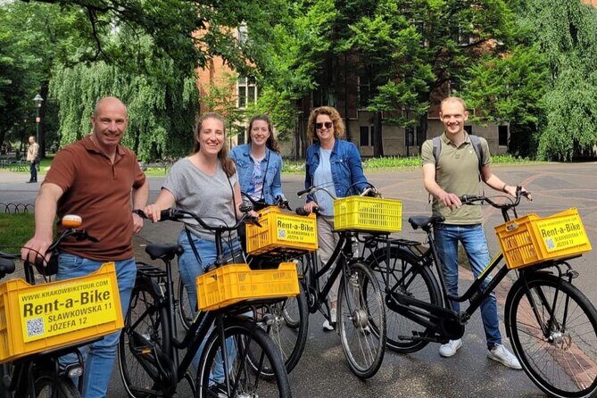 Full Bike Tour - the Old Town, Jewish Qtr & the Ghetto NEW BIKES - Bikes, safety, and the small details that make it work