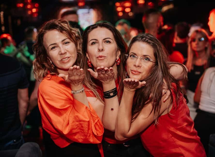 Fun explorers pub Crawl with 1 hour open bar and 3 VIP clubs - What you actually get: open bar, VIP entry, and welcome shots
