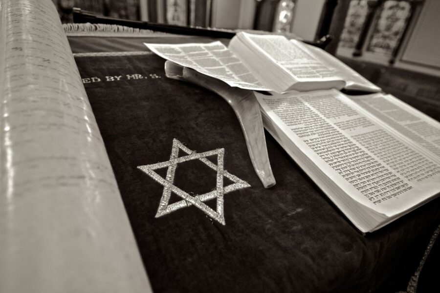 Galicja Jewish Museum - Inside Traces of Memory: Photos, Memory, and Loss