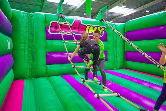 GOair! The Air City Park Kraków Sikorki - 1 hour ticket - Entry essentials: Mobile ticket and the inflatable sock rule