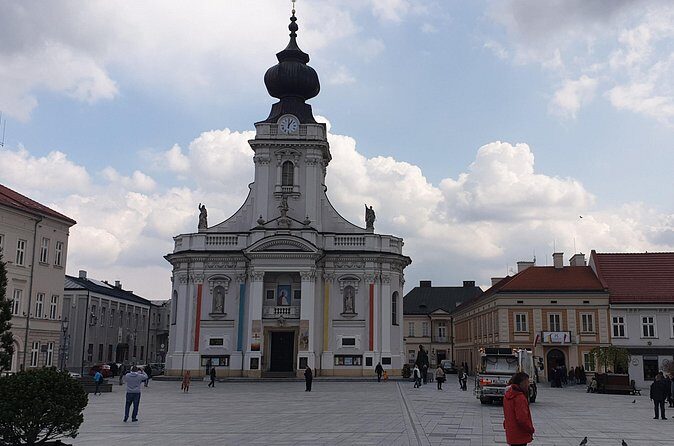 Half-Day John Paul II Route Tour from Krakow - Who Should Book This Tour From Krakow