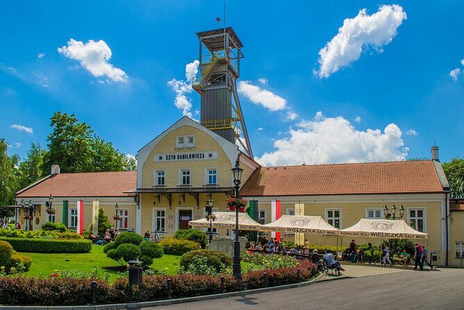 Half-Day Wieliczka Salt Mine Tour from Krakow - Pickup and the realistic 4 to 5 hour plan from Krakow