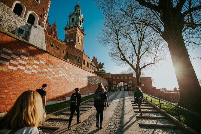 Historic Krakow : Old Town & Wawel Castle Walking tour - Who This Tour Suits Best (and Who Might Want More Time)