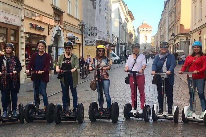 Jewish Quarter (Kazimierz) Segway Tour in Krakow - Stop 1 on the map: Wiślna 4 and the skills you actually use