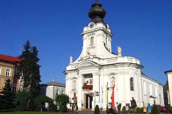 "John Paul II Route" PRIVATE -Wadowice, Kalwaria Z.-Łagiewniki - Meeting point, timing, and how the day flows