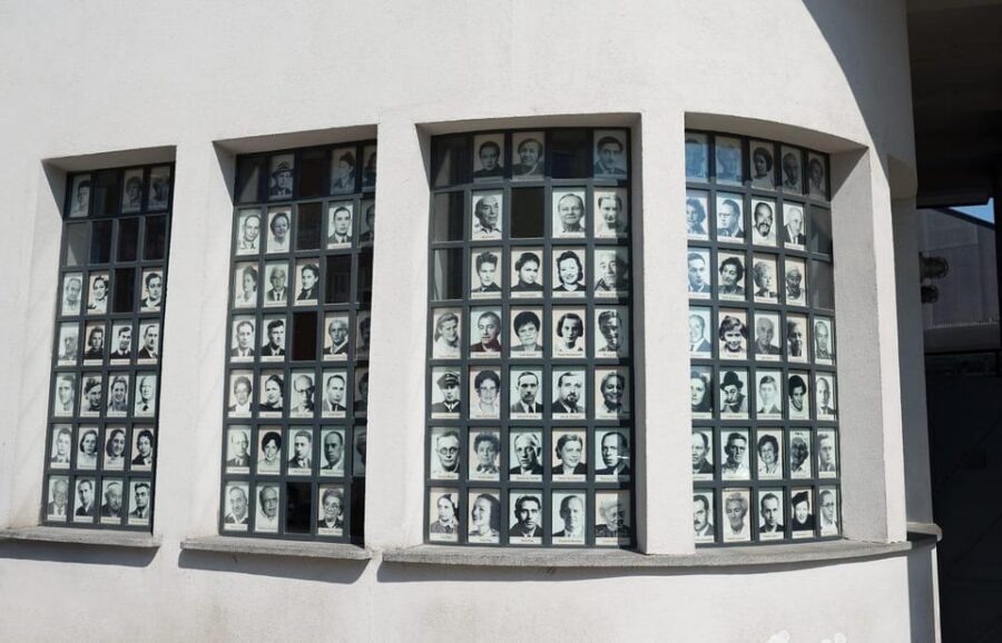 Kazimierz Jewish Quarter Tour & Schindler's Factory Guided - Key things you’ll notice right away