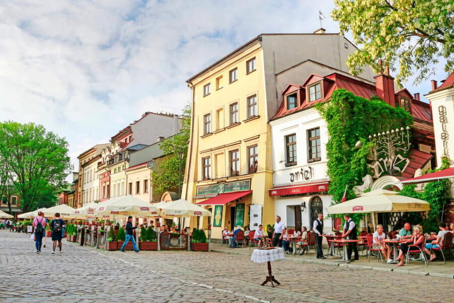 Kazimierz Jewish Quarter Tour & Schindler's Factory Guided - Kazimierz then and now: 14th century life, 19th-century change, and WWII tragedy