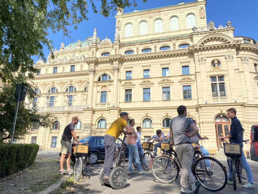 Krakow: 2h Kazimierz (Jewish Quarter) Bike Tour - Price and value of a $31 ride with a live guide