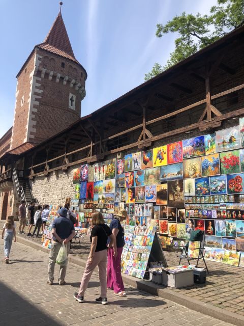 Krakow: 3-Hour Guided Secret Foodies Tour - Starting at Plac Nowy: Zapiekanka sets the tone fast