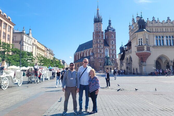 Krakow and Sanctuary of Divine Mercy Pope John Paul II City Tour - Ulica Kanonicza: oldest street vibes, preserved houses