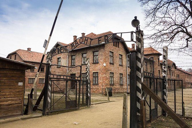 Krakow: Auschwitz-Birkenau & Salt Mine OneDay Tour (hotel pickup) - Auschwitz I to Birkenau: how the route shifts from camp to extermination site