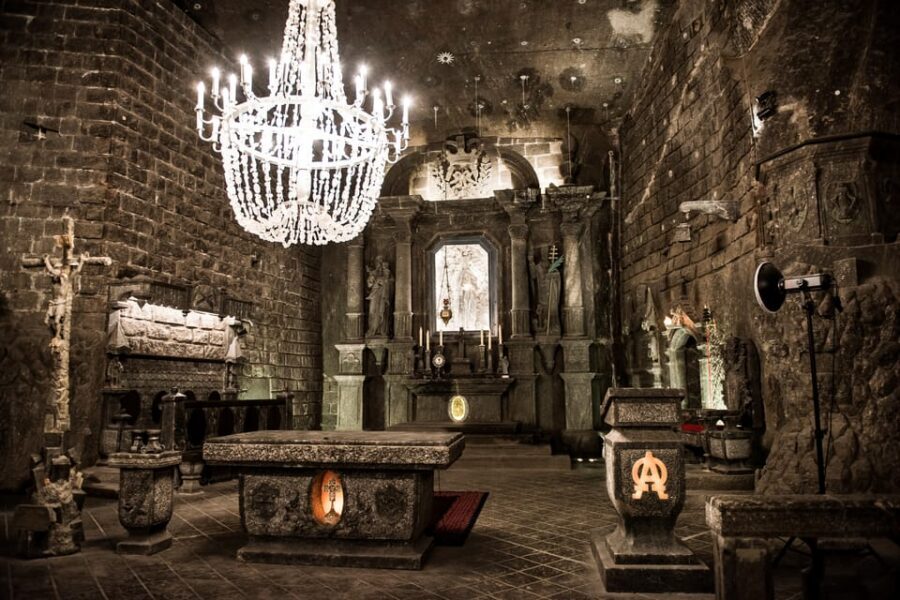 Krakow: Auschwitz-Birkenau & Wieliczka Salt Mine Day Tour - What can feel uncomfortable (and how to handle it)