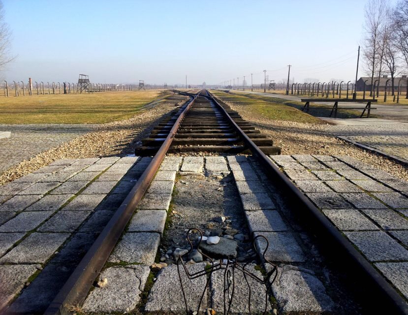 Krakow: Auschwitz-Birkenau & Wieliczka Salt Mine with Lunch - Lunch Plans: Useful, But Don’t Overtrust Them