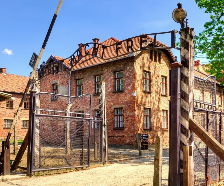 Krakow: Auschwitz Guided Tour with Optional Hotel Pickup - Lunch Break: Short Time, Use It Smart