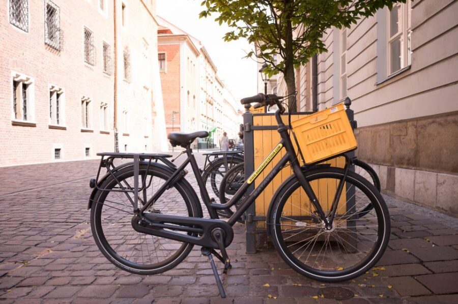 Krakow: Bike Tour of Old Town, Jewish Quarter and the Ghetto - The ride experience: pace, road feel, and comfort tips