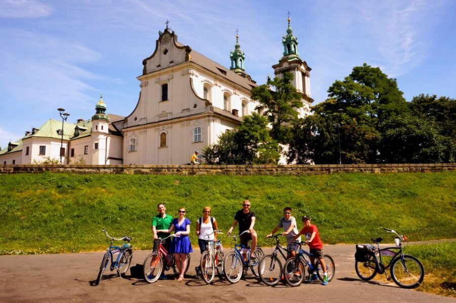 Krakow: Bike Tour of the Old Town, Kazimierz, and the Ghetto - Old Town Highlights: Main Square to Wawel Without the Marathon Feel
