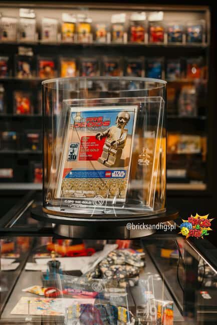 Krakow: Bricks & Figs Museum Entry Ticket - Collector Figurines: SDCC Pieces and Space-Themed Surprises