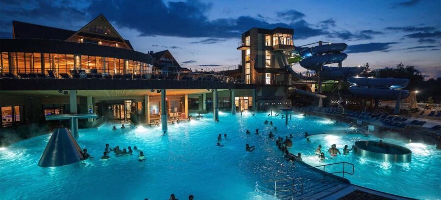 Krakow: Chocholowskie Thermal Baths Evening Ticket - Your 3-Hour Entry: Outdoor Pools, Indoor Pools, and Mountain Views