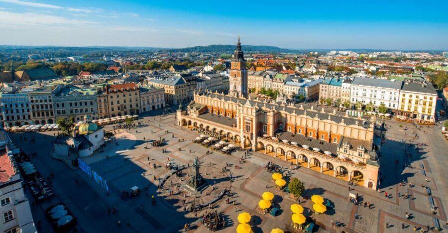 Krakow: City Sightseeing Tour by Electric Golf Cart - Comfort Details That Matter on a Cold or Rainy Day