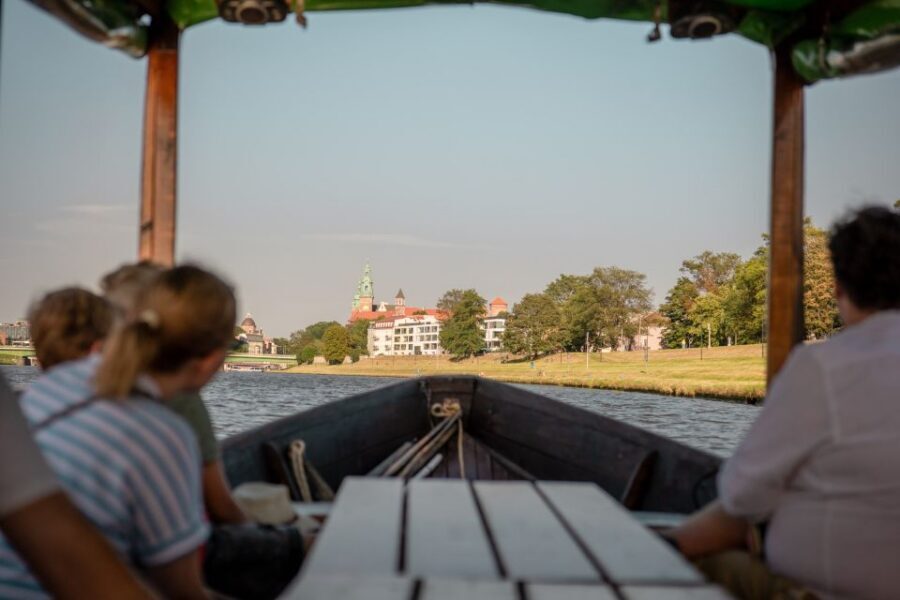 Krakow: Early Bird Vistula River Sightseeing Cruise - Wawel Royal Castle: your first big “ah, that’s it” moment