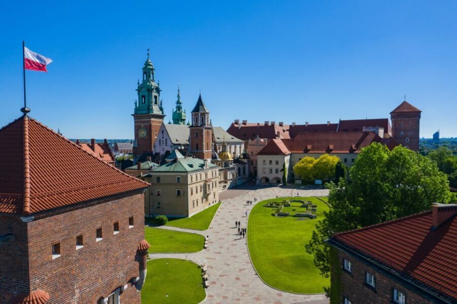Krakow: Electric Car Sightseeing Tour - Old Town by electric car: Wawel, Florian’s Gate, Barbican, and Planty