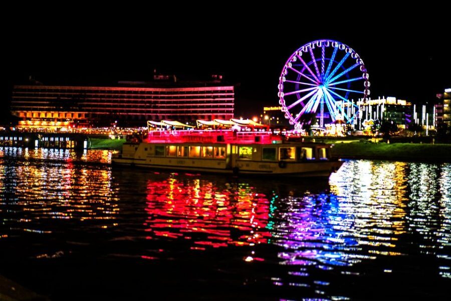 Krakow: Evening Cruise with a Glass of Wine - Who this Krakow evening cruise is best for (and who should skip it)