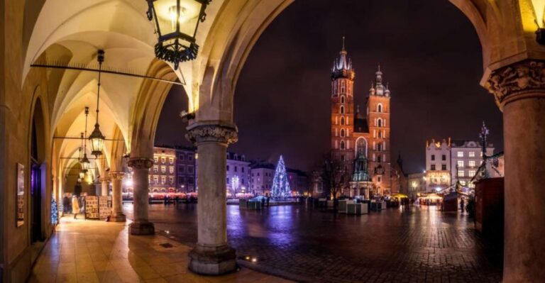 Krakow: Evening Walking Tour with Spooky Stories - The Route: From Florian Gate to the Heart of Old Town