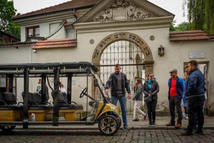 Krakow: Golf Cart City Sightseeing Tour By Old Town District - Why a Golf Cart Tour Works So Well in Old Town Krakow