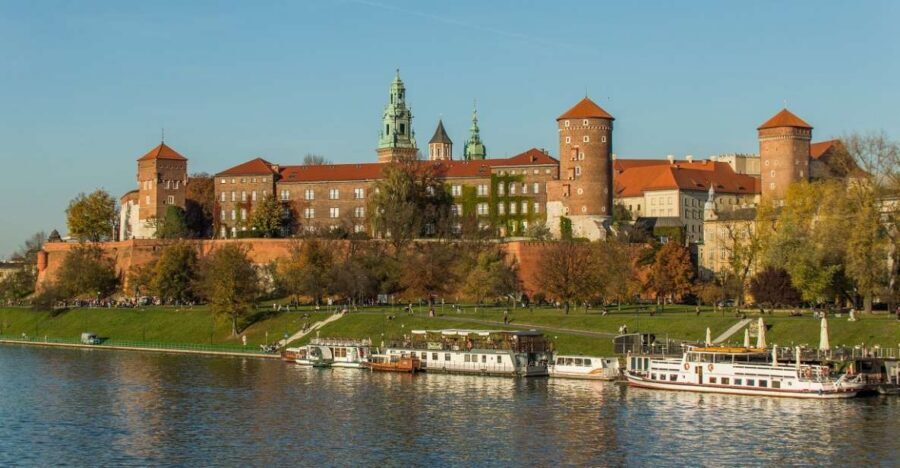 Krakow: Guided Wawel Tour, Lunch, and Vistula River Cruise - Value Check: Is $102 a Fair Deal for 5 Hours?